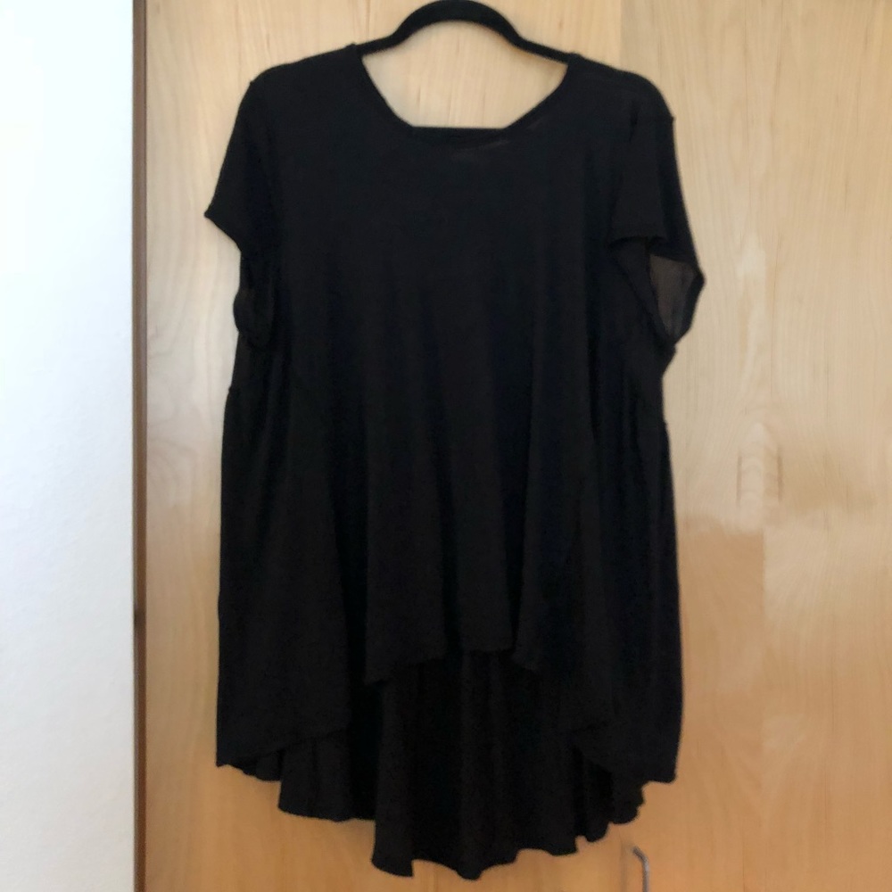 Black Flowy Peplum Tee